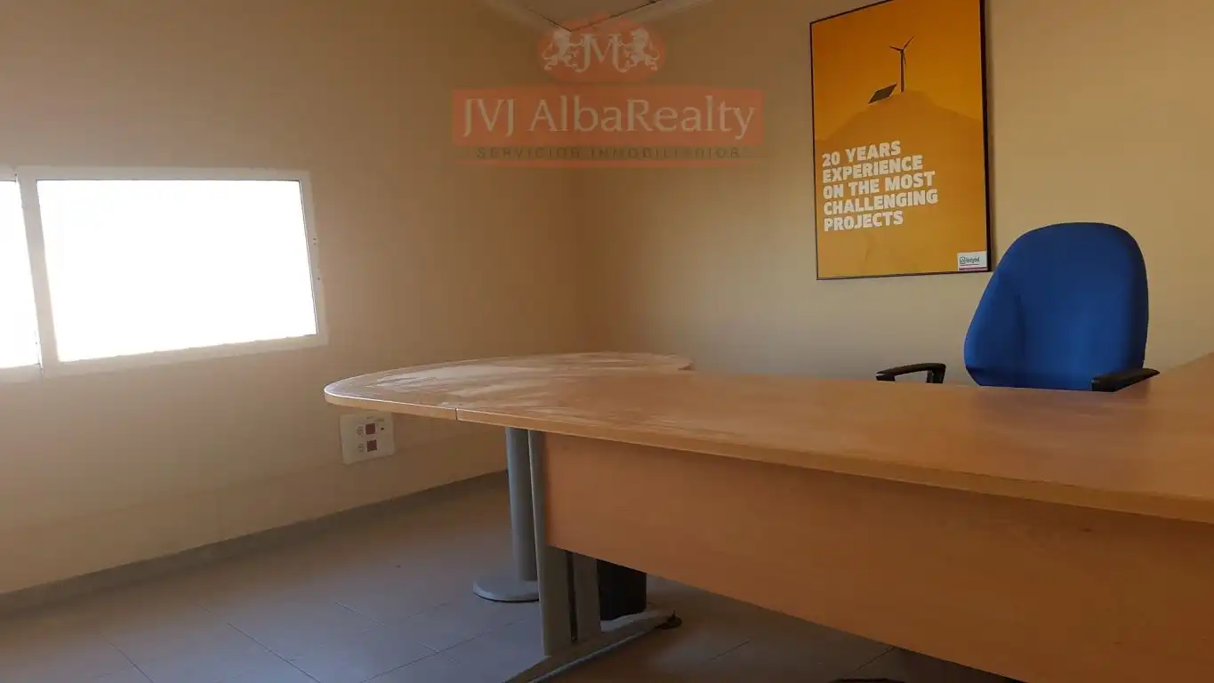 Büro zur Miete in Albacete mit Klimaanlage und Möbliert