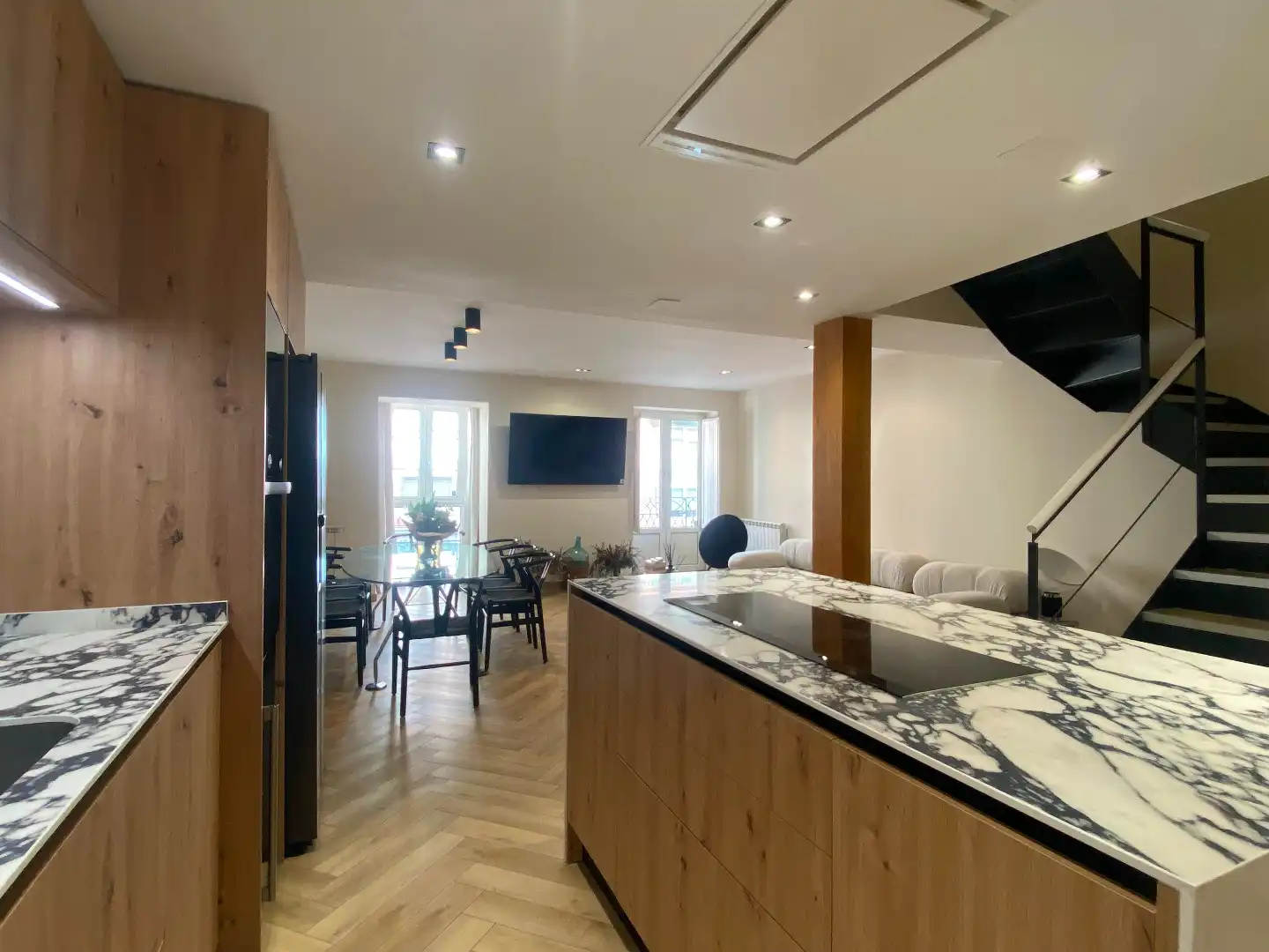 Cuina de Dúplex en venda en Burgos amb Calefacció, Parquet i Traster