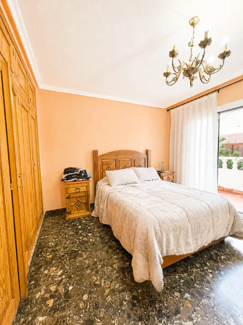 Dormitori de Casa o xalet en venda en Alcantarilla amb Aire condicionat, Jardí privat i Terrassa