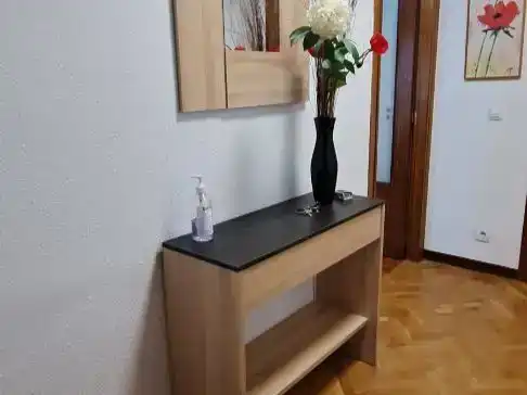 Wohnung zur Miete in  Pamplona / Iruña mit Klimaanlage und Balkon