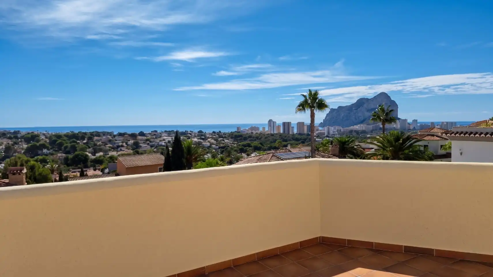 Vista exterior de Casa o xalet en venda en Calpe / Calp amb Aire condicionat, Calefacció i Jardí privat