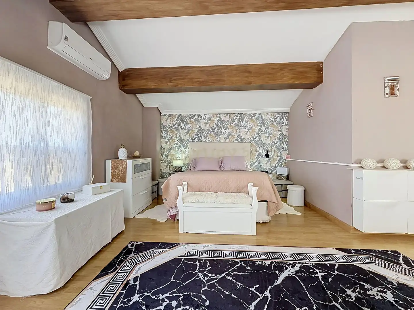 Dormitori de Casa o xalet en venda en Torrevieja amb Aire condicionat, Jardí privat i Piscina
