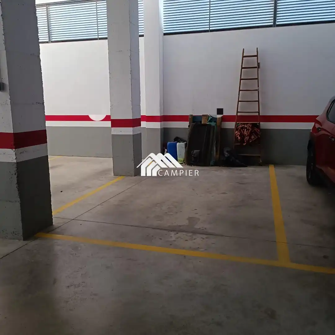 Parking de Piso en venta en Albacete con Calefacción, Terraza y Trastero