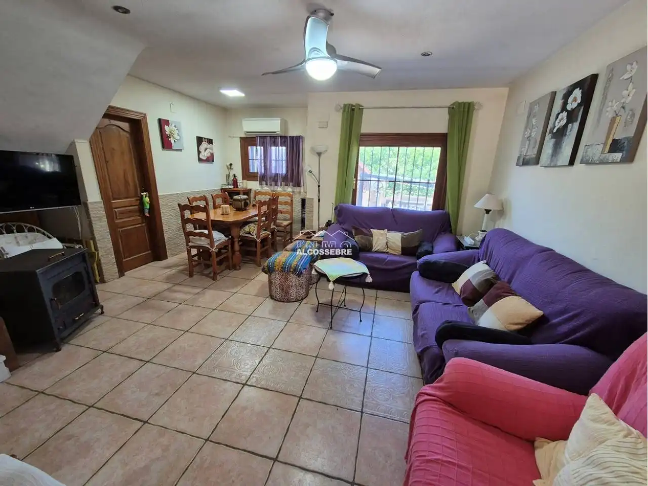 Sala d'estar de Casa adosada en venda en Alcalà de Xivert amb Terrassa i Piscina comunitària