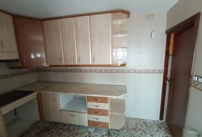 Casa o xalet en venda a C/ San Froilán , Las Mercedes - El Carmen