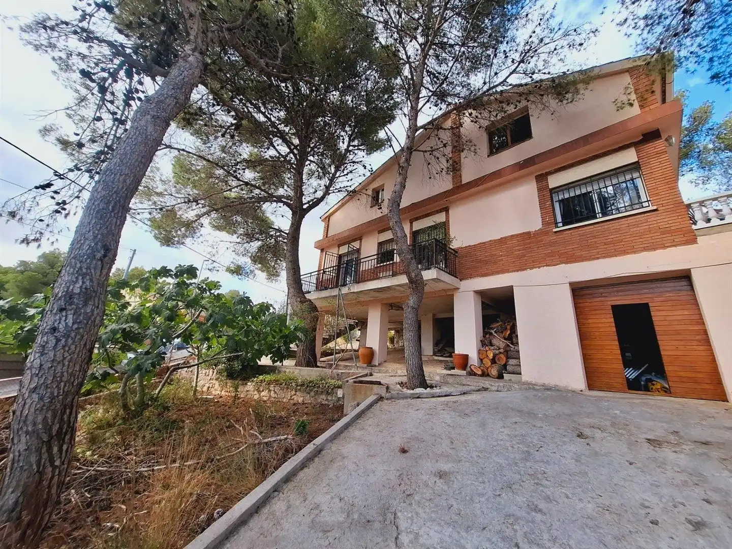 Vista exterior de Casa o xalet en venda en Calafell amb Jardí privat, Terrassa i Traster