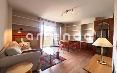 Exterior view of Flat to rent in  Madrid Capital  with Air Conditioner, Terrace and Furnished