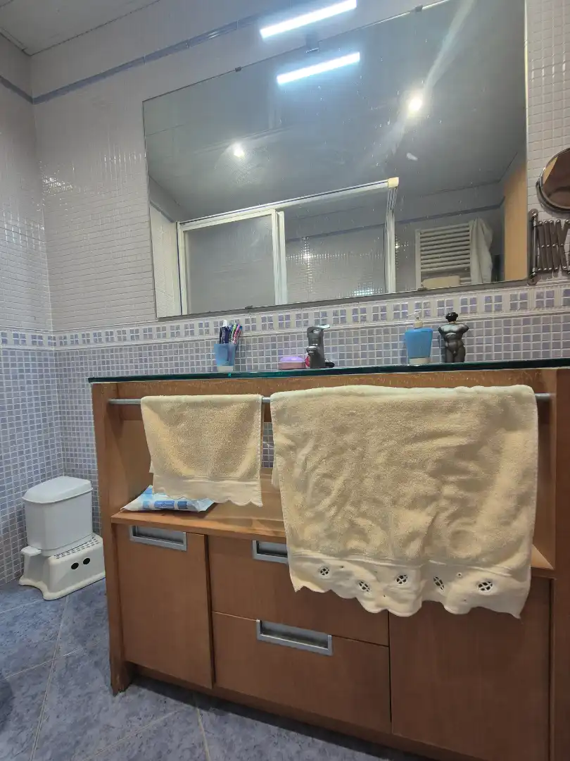 Bany de Pis en venda en Roda de Berà amb Calefacció, Terrassa i Forn