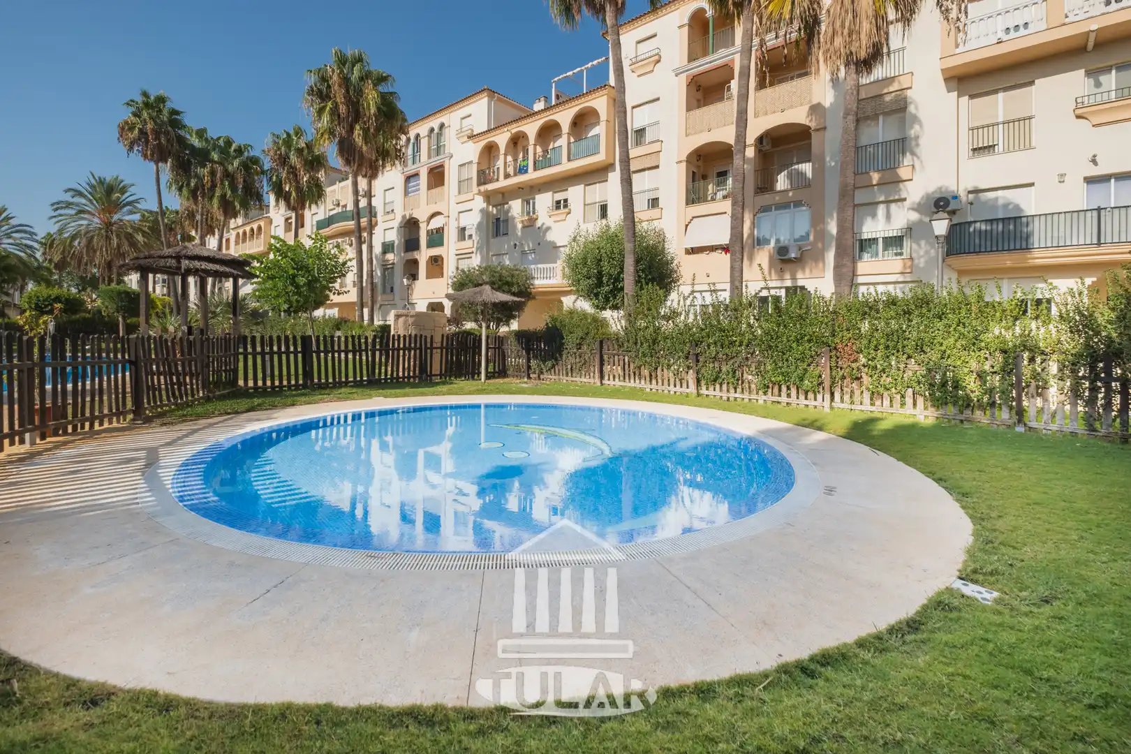 Flat with pool for sale in El Juncal - Vallealto, imagen 2