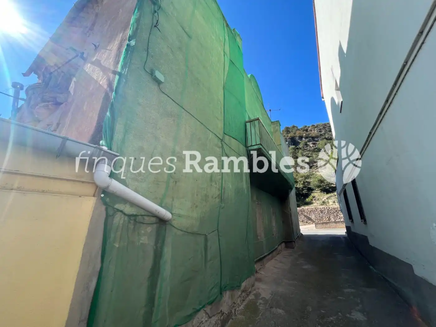 Außenansicht von Gebäude zum Verkauf in La Pobla de Claramunt