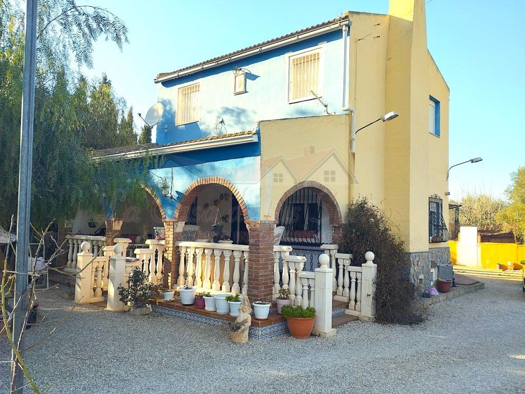 Exterior view of Country house for sale in Sax