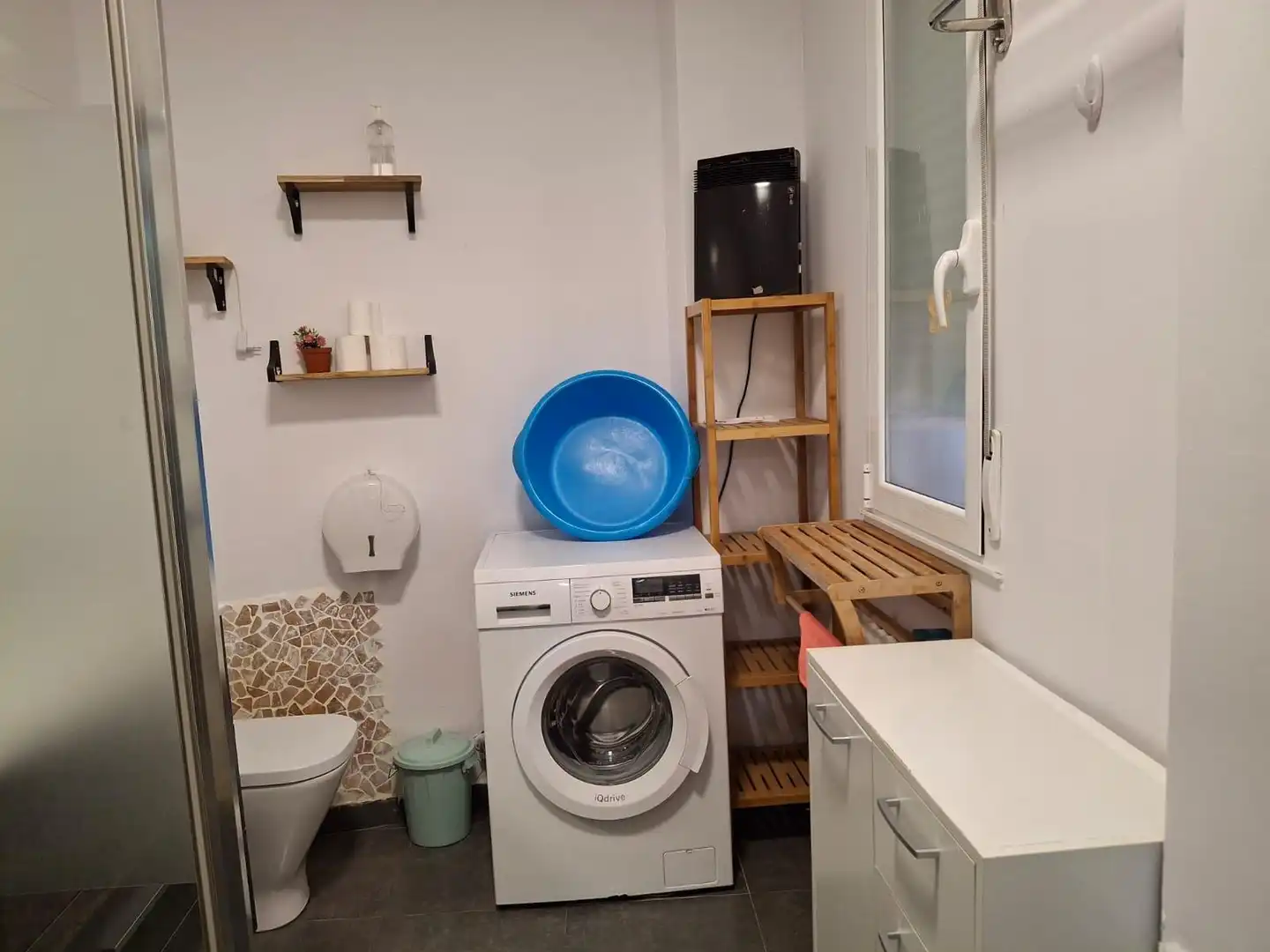 Badezimmer von Wohnung zur Miete in Ourense Capital 