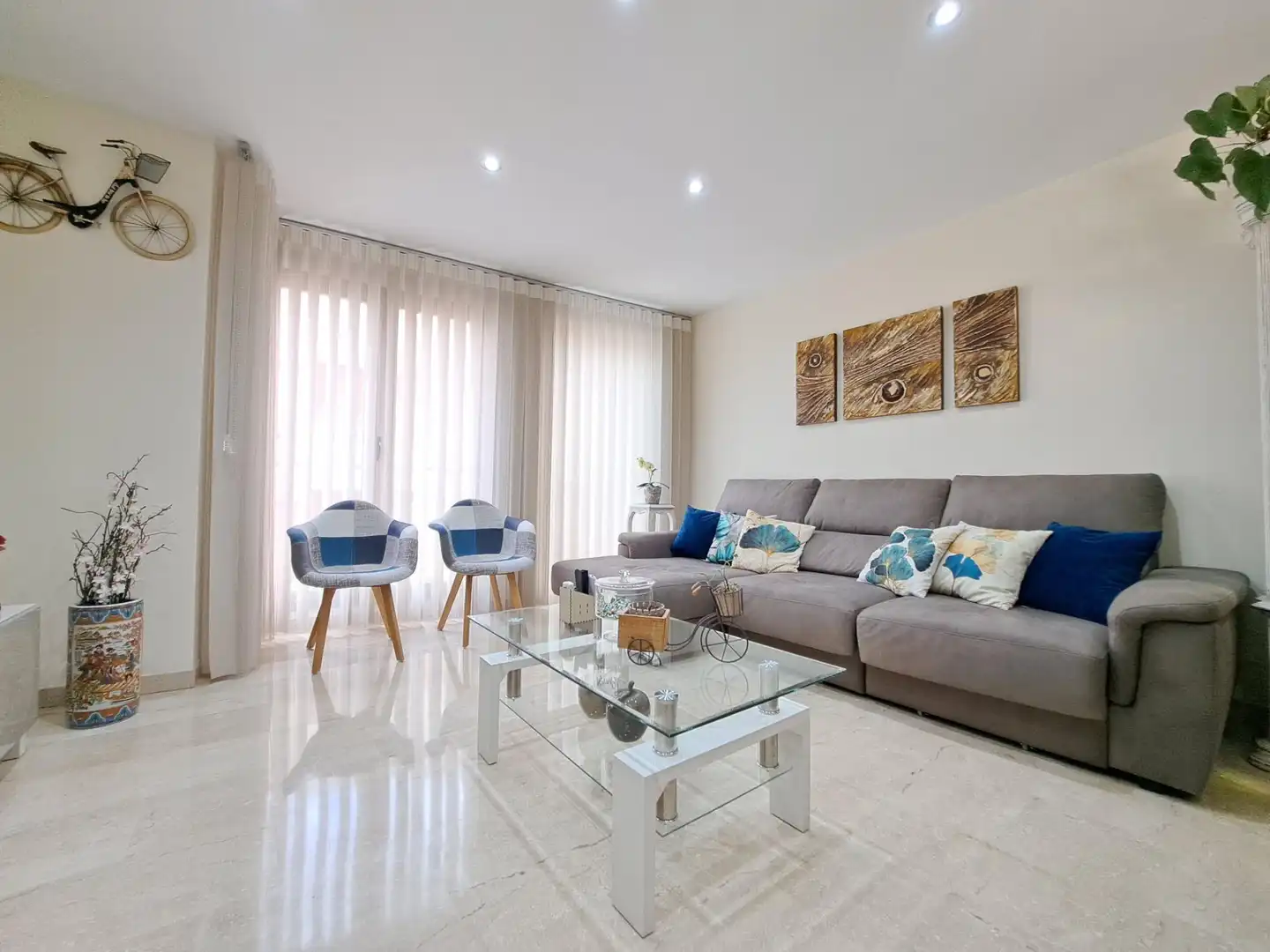 Wohnzimmer von Wohnung zum Verkauf in Alzira mit Klimaanlage und Balkon