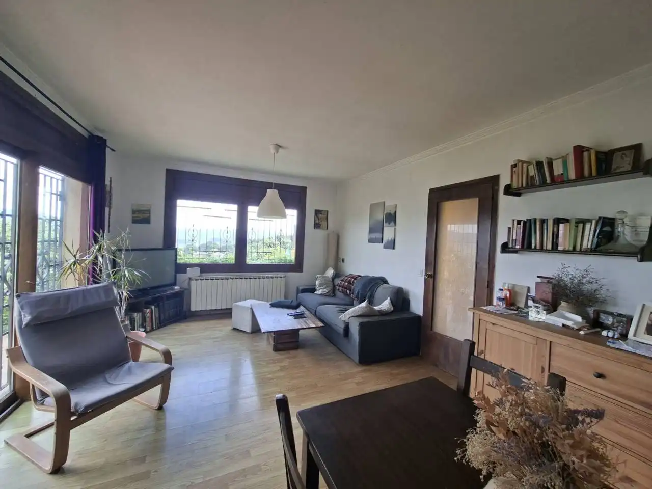 Sala de estar de Piso en venta en Sant Llorenç Savall con Jardín privado, Terraza y Trastero