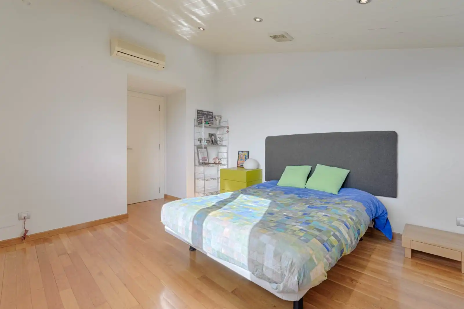 Habitación de Casa o chalet en venta en La Jonquera con Aire acondicionado, Calefacción y Jardín privado