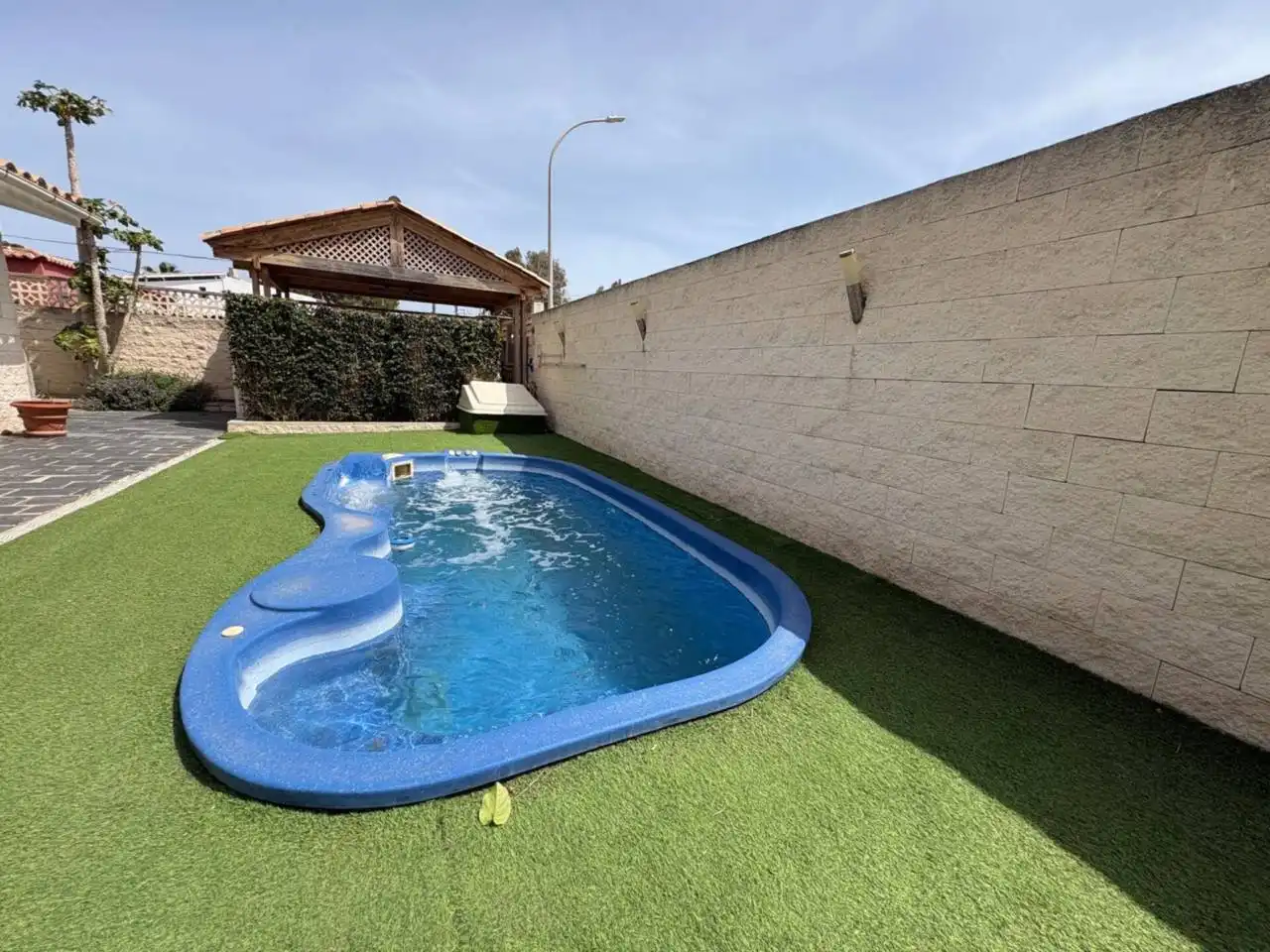Piscina de Casa o chalet en venta en El Campello con Aire acondicionado, Jardín privado y Terraza