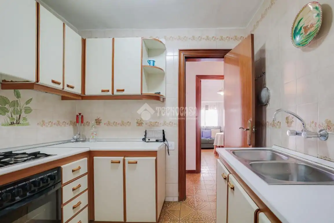 Cocina de Piso en venta en Sant Boi de Llobregat con Balcón