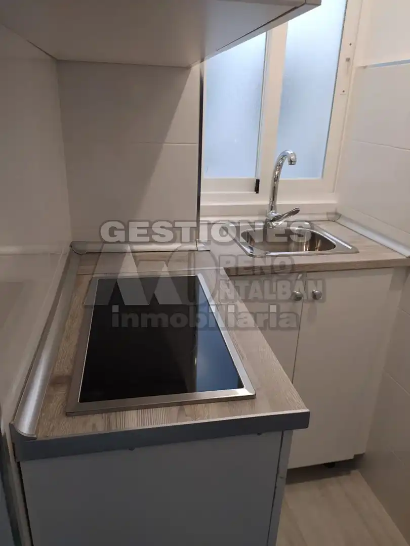 Study for rent in Camino de Ronda
