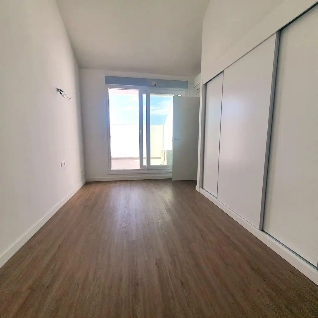Habitación de Ático en venta en Fuengirola con Calefacción, Terraza y Trastero