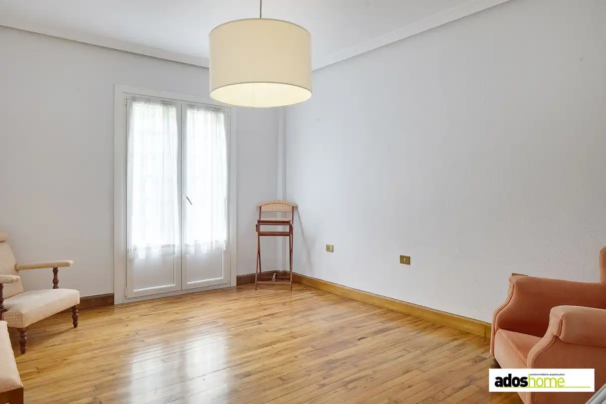 Habitación de Piso en venta en Zarautz con Balcón