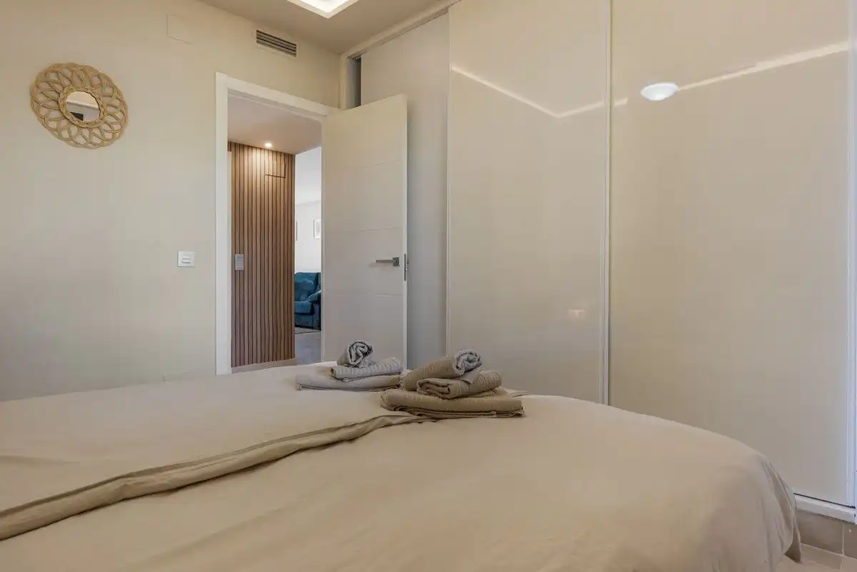 Apartamento con terraza en venta en Selwo, imagen 19