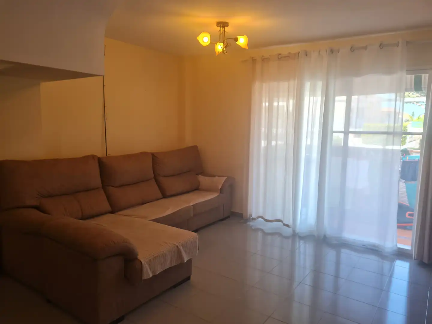 Sala d'estar de Casa adosada de lloguer en Vélez-Málaga amb Terrassa, Moblat i Rentadora
