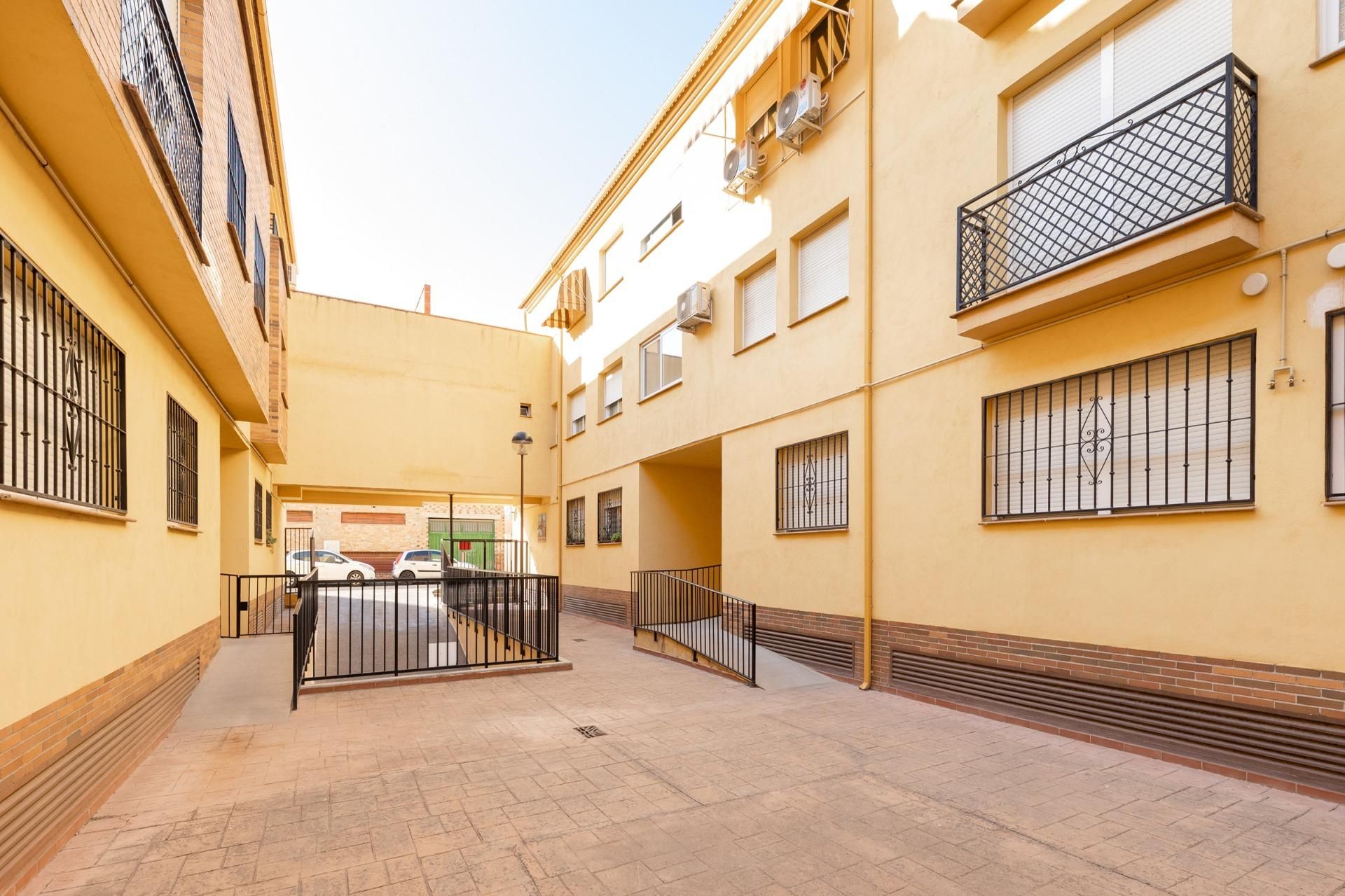 Exterior view of Attic for sale in Las Gabias  with Heating and Terrace
