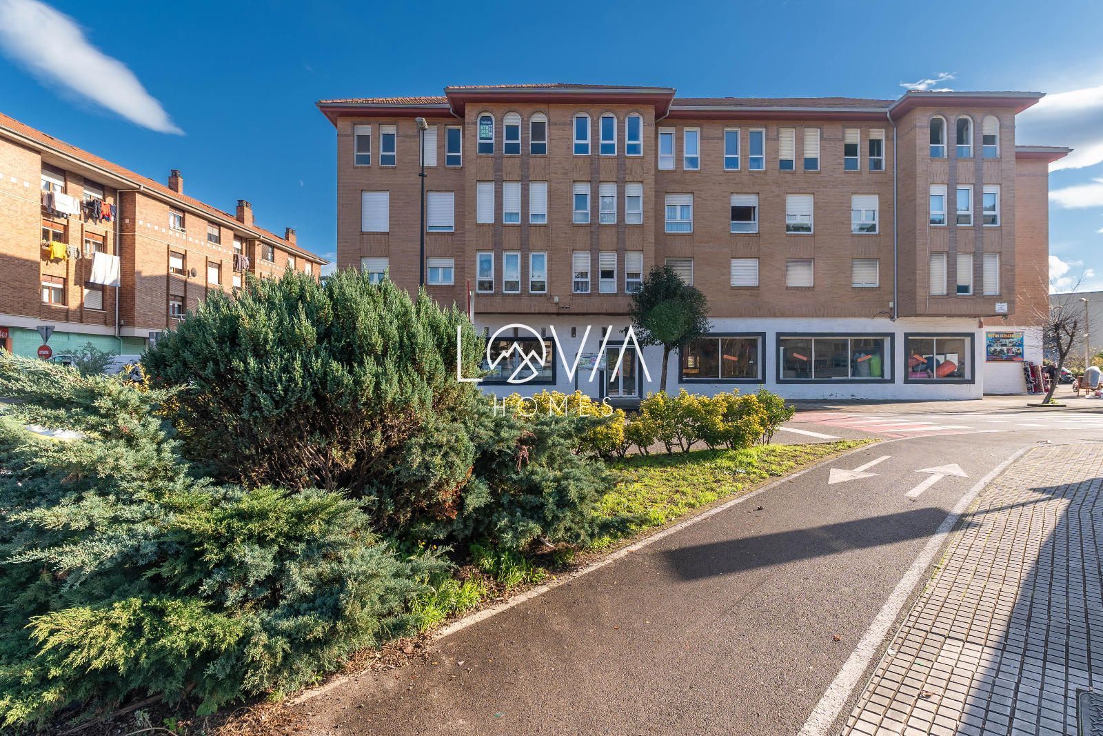 Exterior view of Flat for sale in Cartes  with Storage room