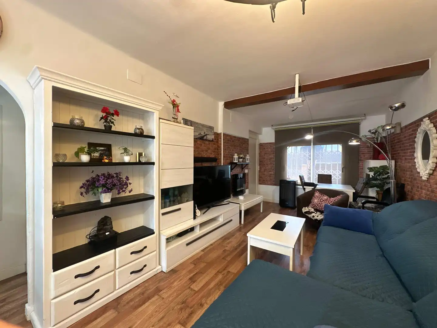 Wohnzimmer von Einfamilien-Reihenhaus zum Verkauf in Esparreguera