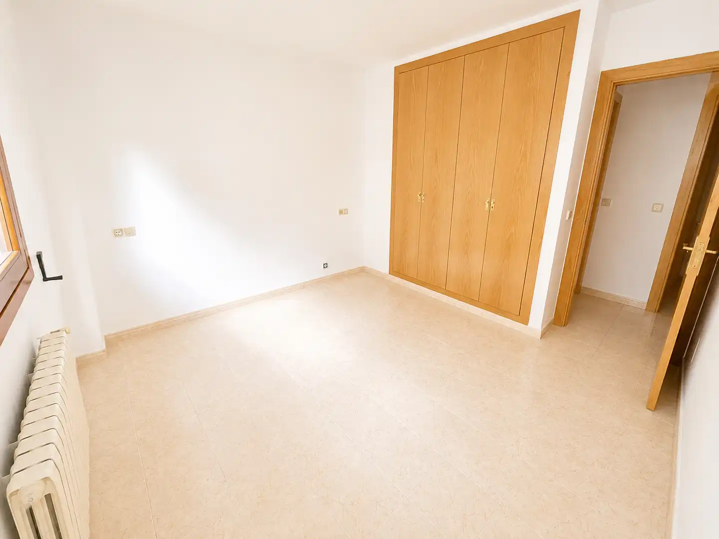 Habitación de Piso de alquiler en Escaldes – Engordany con Calefacción y Terraza