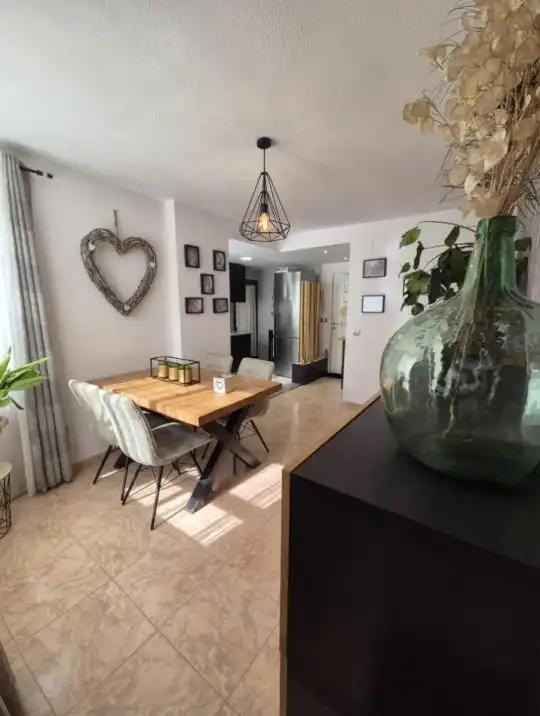 Appartement compact à vendre à Pueblo - Urbanizaciones