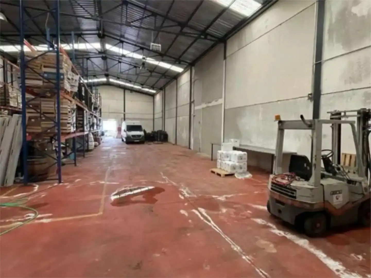 Nau industrial de lloguer en Santa Olalla
