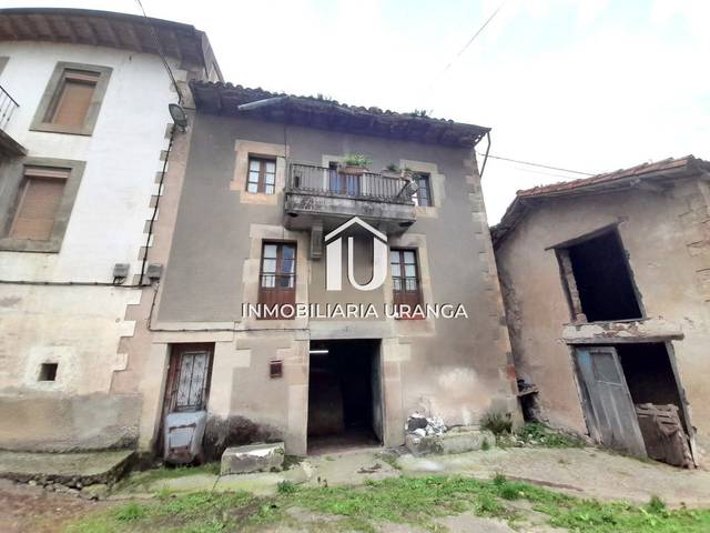 Casa-chalet en Venta en de francos en Guriezo