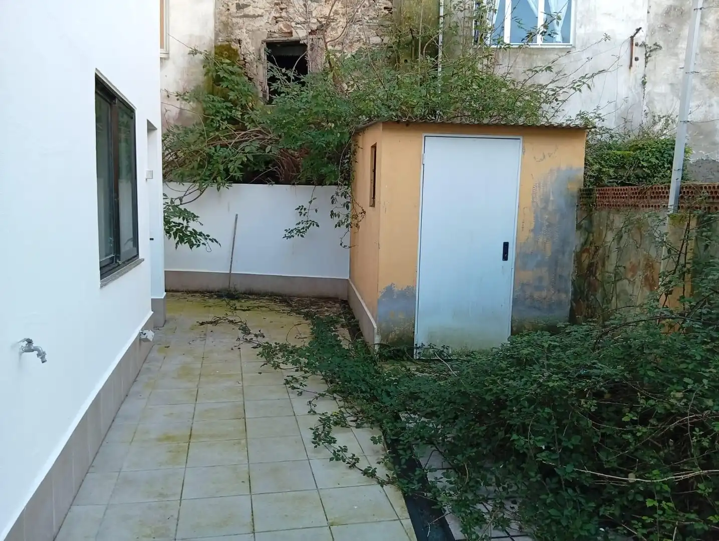 Jardí de Pis en venda en Viveiro amb Terrassa i Balcó