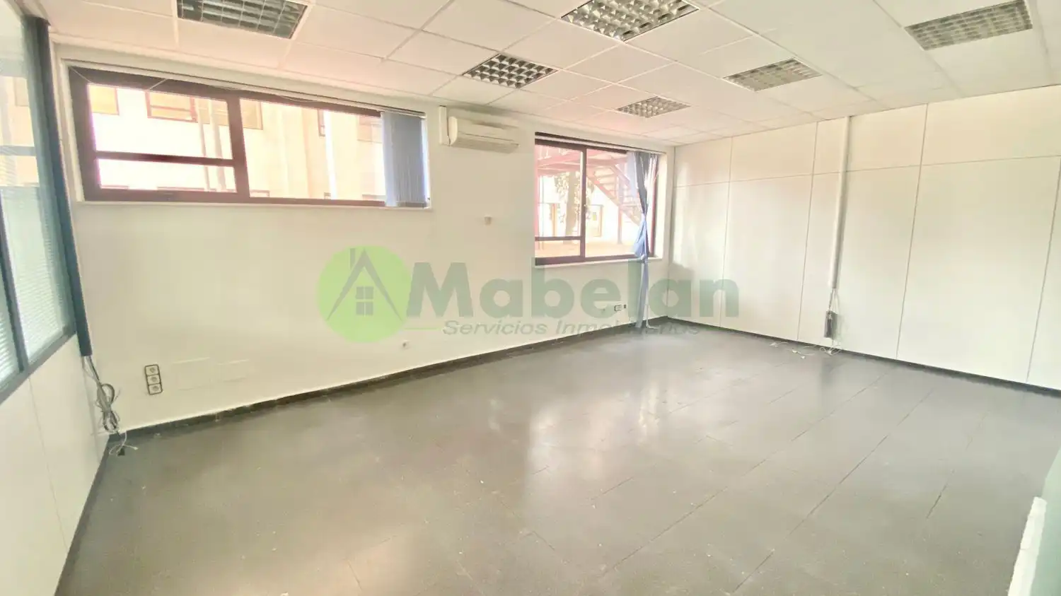 Büro zur Miete in Las Rozas de Madrid mit Heizung
