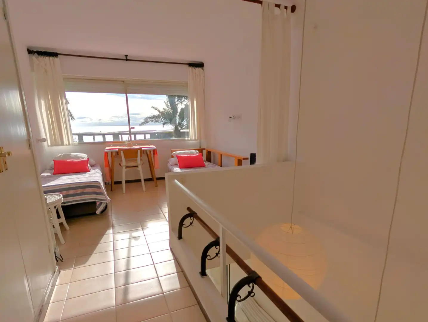 Habitación de Apartamento en venta en Castell d'Aro, Platja d'Aro i s'Agaró con Terraza, Amueblado y Balcón