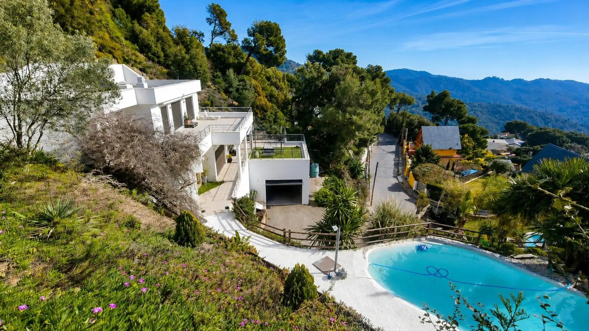 Casa amb terrassa en venda a Sant Cebrià de Vallalta