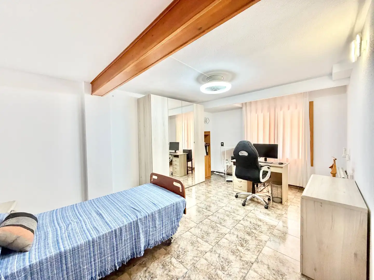 Bedroom of Houses for sale in El Campello  with Swimming Pool