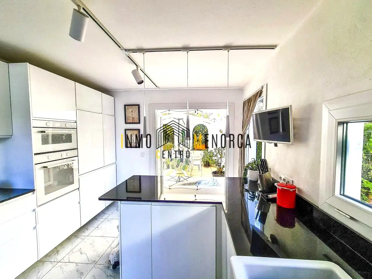 House with pool for sale in Cala Blanca, imagen 16