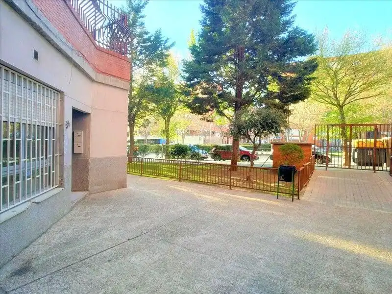 Außenansicht von Wohnungen zum Verkauf in Madrid