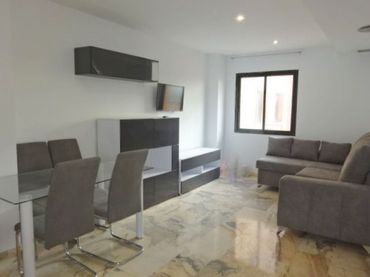 Apartment mit Pool zur Miete in Avenida Alcalde Luis Uruñuela