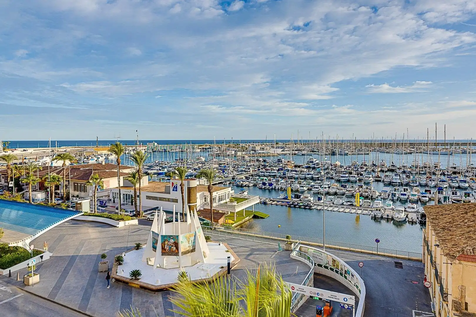 Außenansicht von Country house zum Verkauf in Torrevieja mit Heizung, Möbliert und Whirlpool