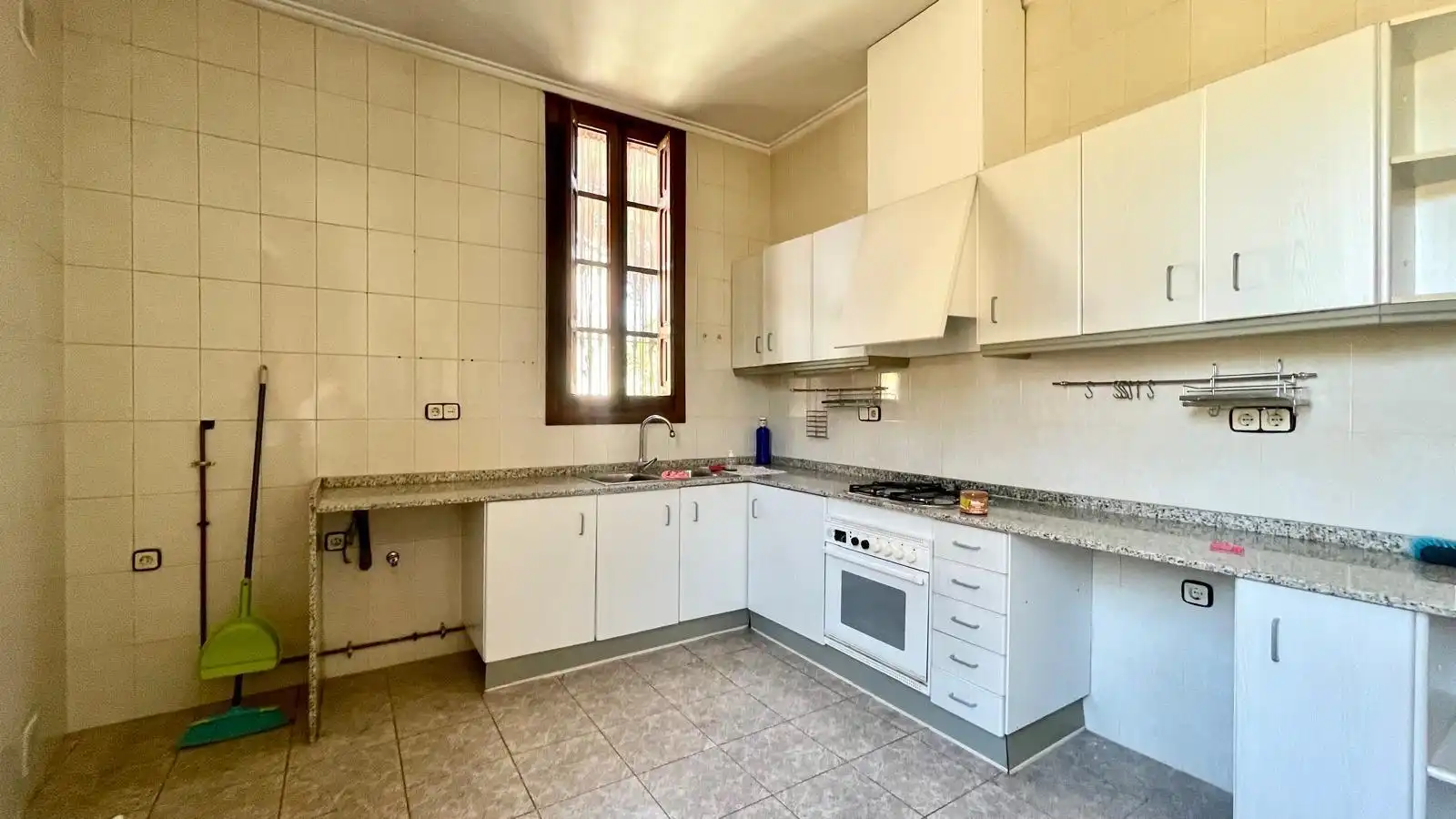 Cocina de Casa o chalet en venta en Rocafort con Jardín privado y Trastero