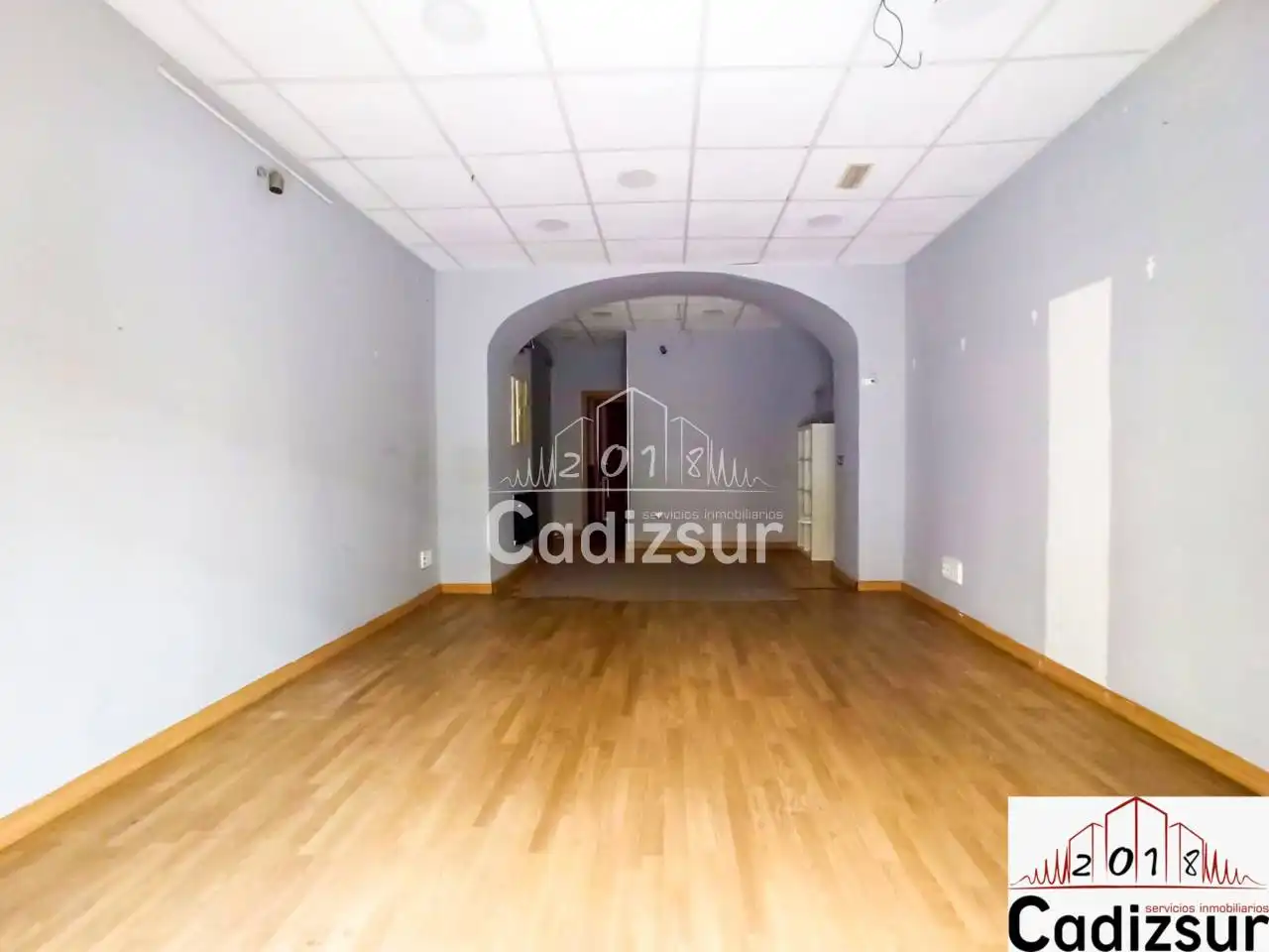 Commercial properties for sale in Cádiz  with Air Conditioner
