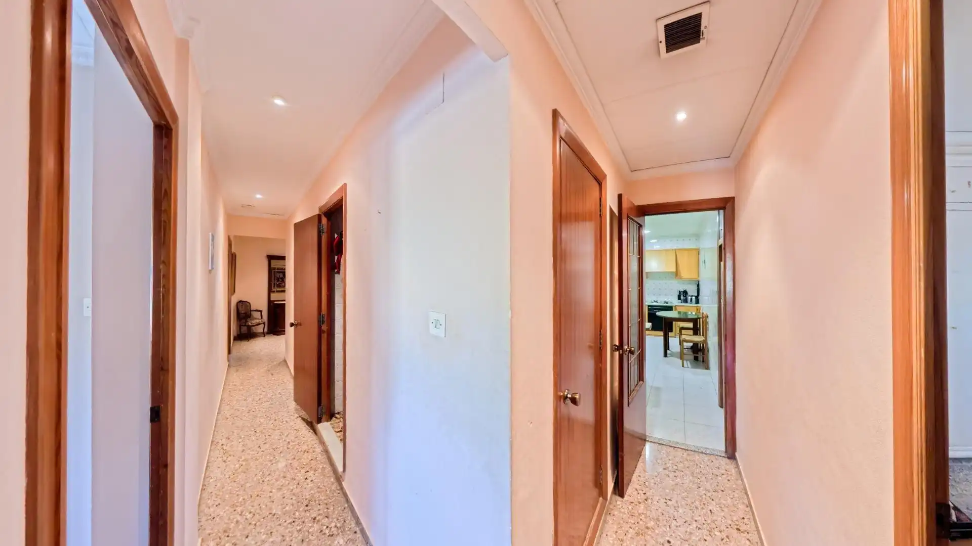 Piso en venta en Alzira con Balcón