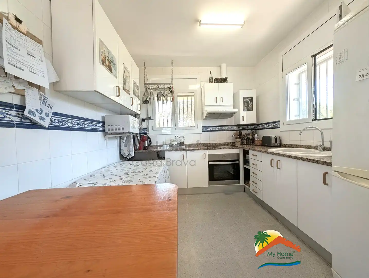 Küche von Haus oder Chalet zum Verkauf in Lloret de Mar mit Heizung, Privatgarten und Terrasse