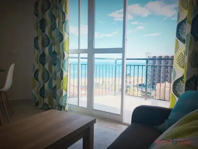 Flat for rent in Calle de la Playa, Playamar - Benyamina