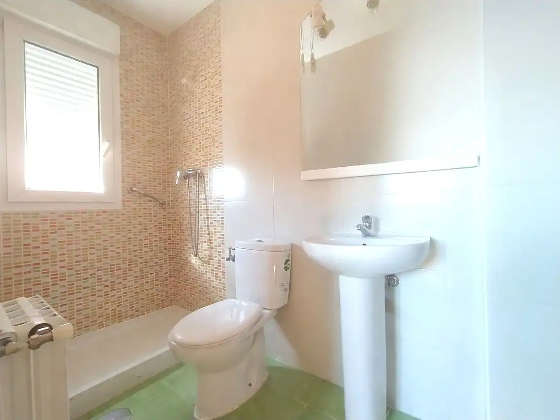 Badezimmer von Wohnung zum Verkauf in Mérida mit Klimaanlage, Abstellraum und Balkon