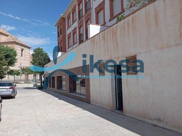 Business premises for sale in Baza