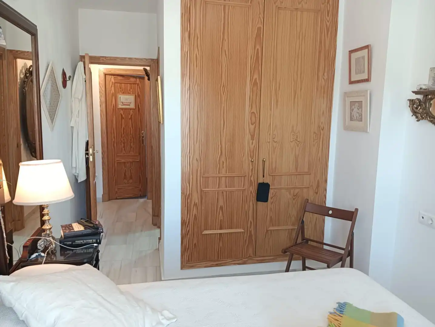 Dormitori de Casa adosada en venda en Puerto Real amb Aire condicionat, Jardí privat i Terrassa